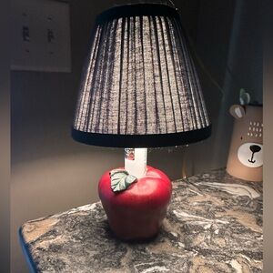 Vintage 7” Red Apple Lamp Night Light Country Farmhouse Table With Shade Green
